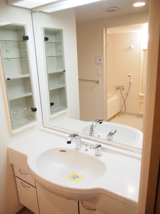 洗面 アソシエ－ル溝の口