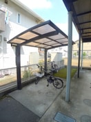 エントランス部分 ラヴィール中郷Ｂ