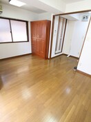居室 服部ハイツ