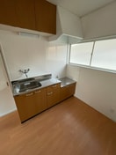 キッチン ﾌﾟﾘﾐｴｰﾙ篠崎