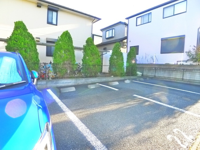 駐車場 グリ－ンウェ－ブⅢ棟