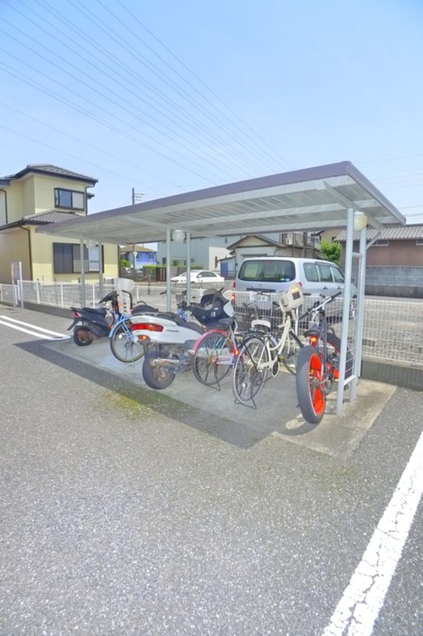 駐輪場 シャルマンB