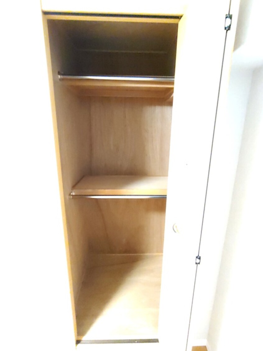 収納 秀和番衆町レジデンス(213)