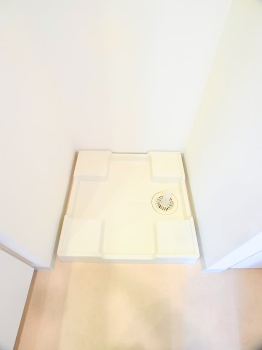 洗濯機置場 HOUSE岩本町