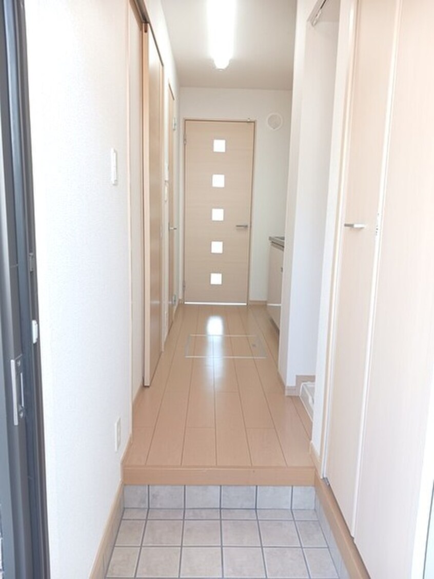 玄関 ヴェラ－ノ