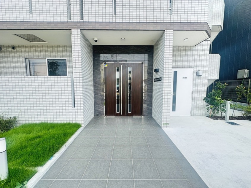 エントランス部分 GRAN PASEO六町