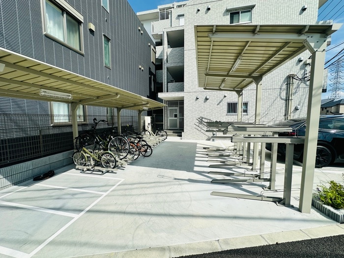 駐輪場 GRAN PASEO六町