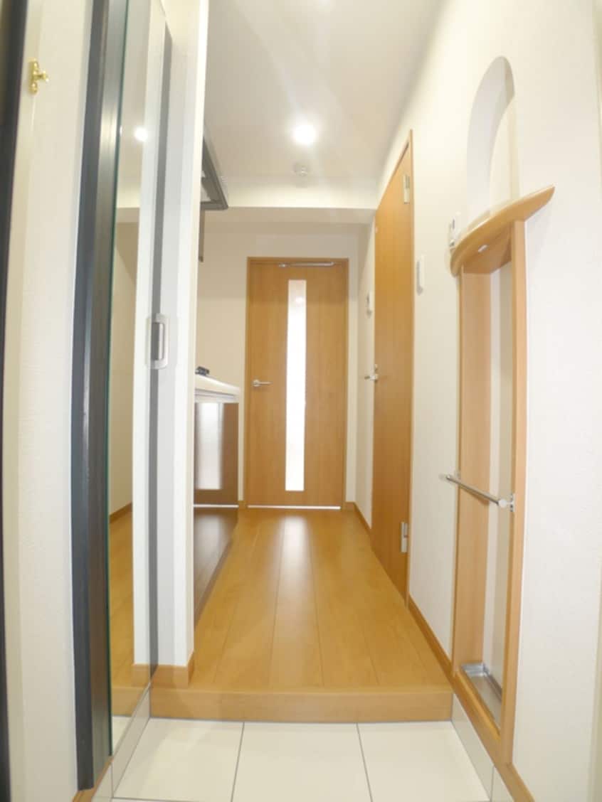 玄関 GRAN PASEO六町