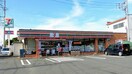 セブンイレブン 大和下鶴間宿店(コンビニ)まで80m ハイツリバ－サイドＮＯ.２