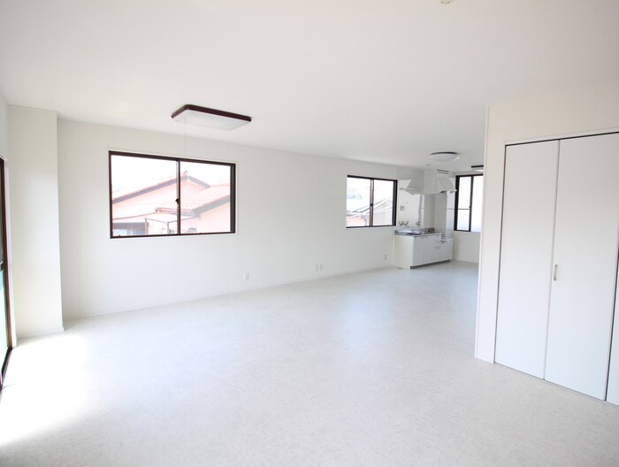 居室 サンヒルズ