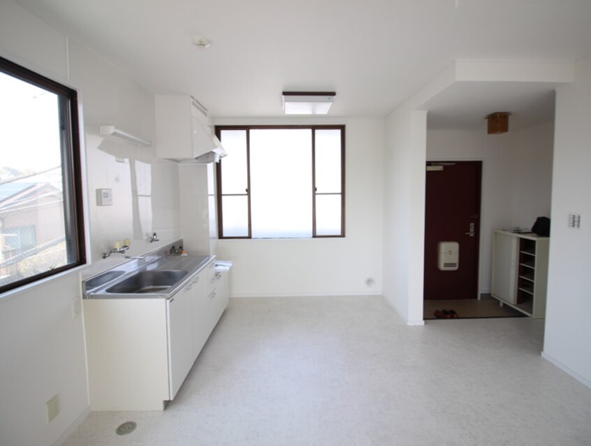 内観写真 サンヒルズ