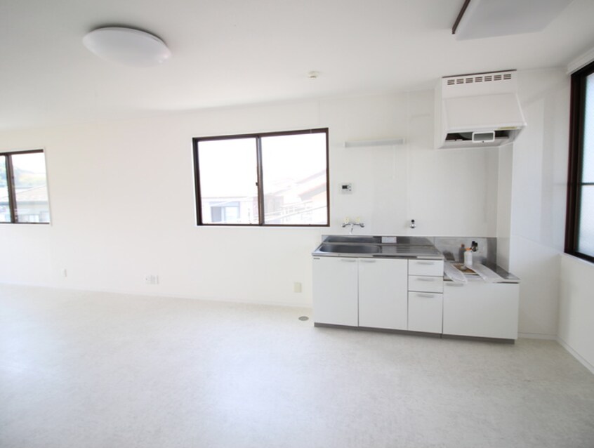 内観写真 サンヒルズ