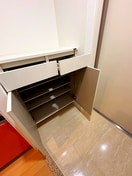 靴箱 ルネス第三銀生