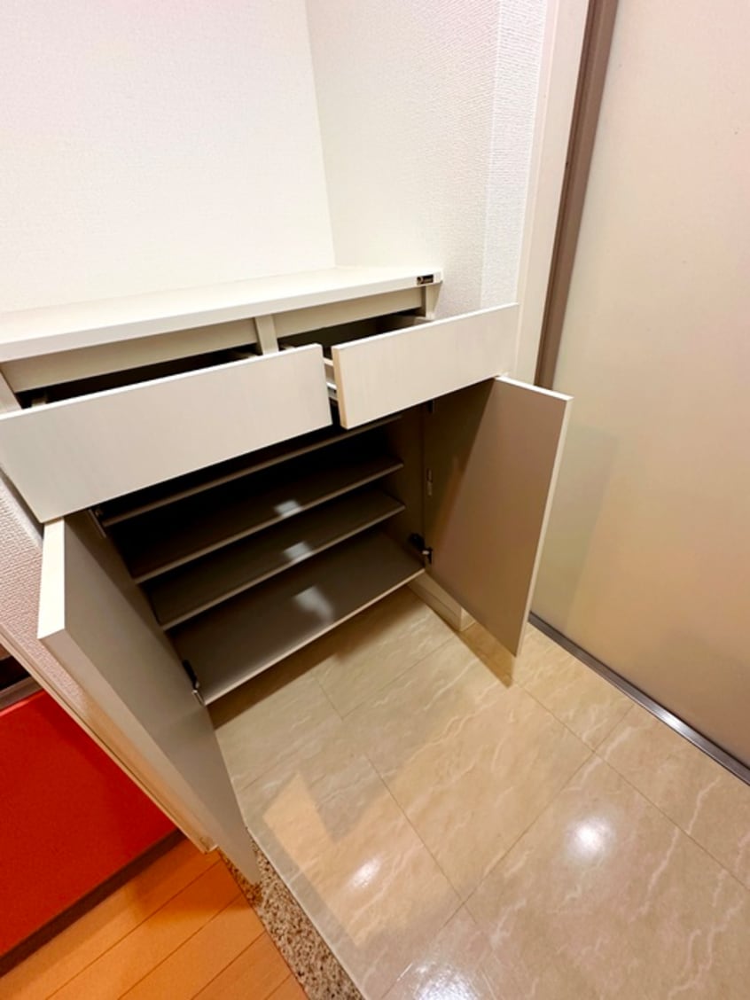 靴箱 ルネス第三銀生