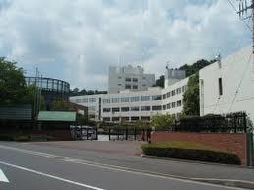 湘北短期大学(大学/短大/専門学校)まで1800m 徳間荘