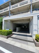 エントランス部分 ファミール井荻