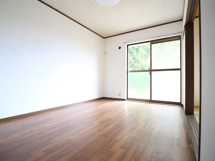 居室 メゾン・リヴィエール