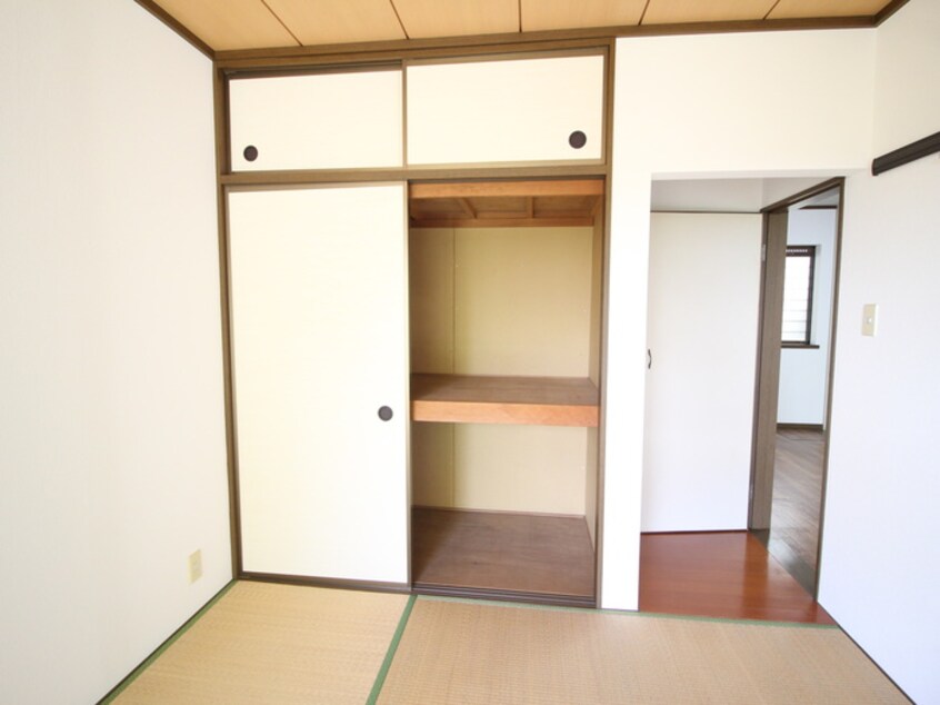 収納 メゾン・リヴィエール