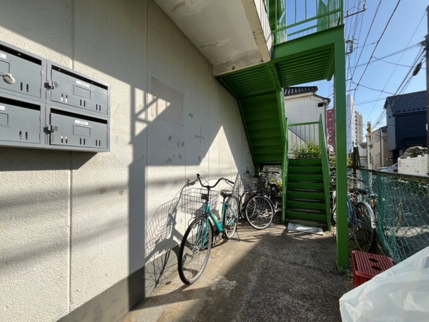 エントランス部分 ユウアパルトマン