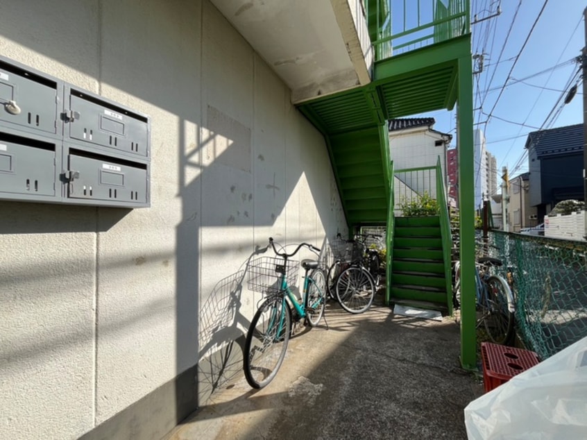 エントランス部分 ユウアパルトマン