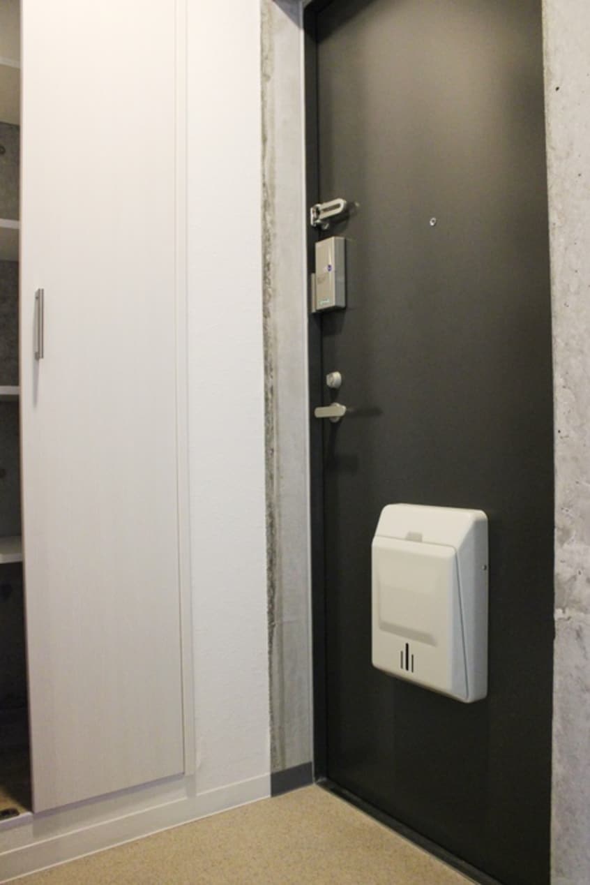 玄関 アート・フル永福