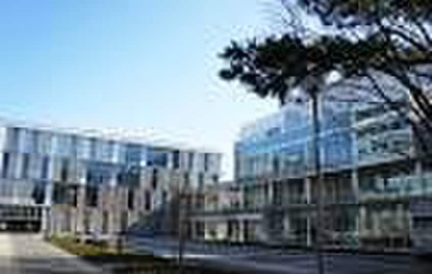 東京経済大学(大学/短大/専門学校)まで1510m ひかりコーポ