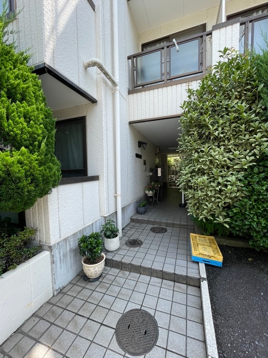 エントランス部分 まるいわパレス世田谷Ⅲ