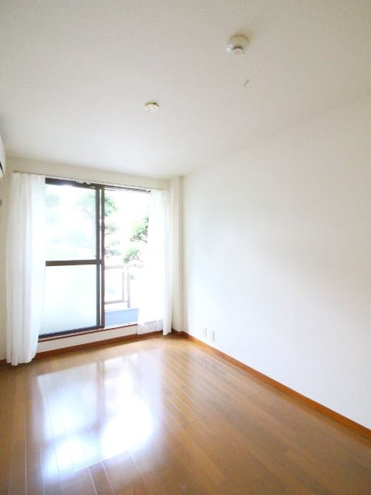 居室 まるいわパレス世田谷Ⅲ