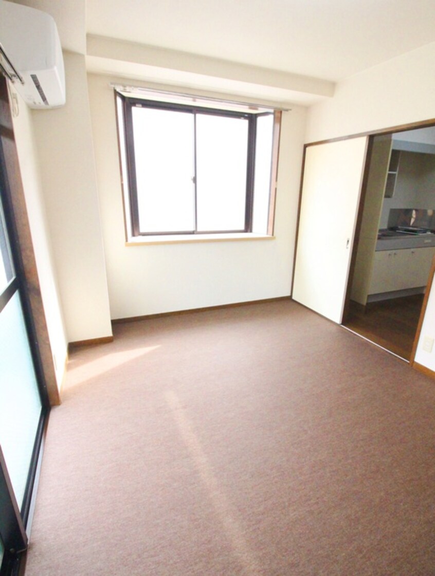 居室 ロ－リングヒルズ