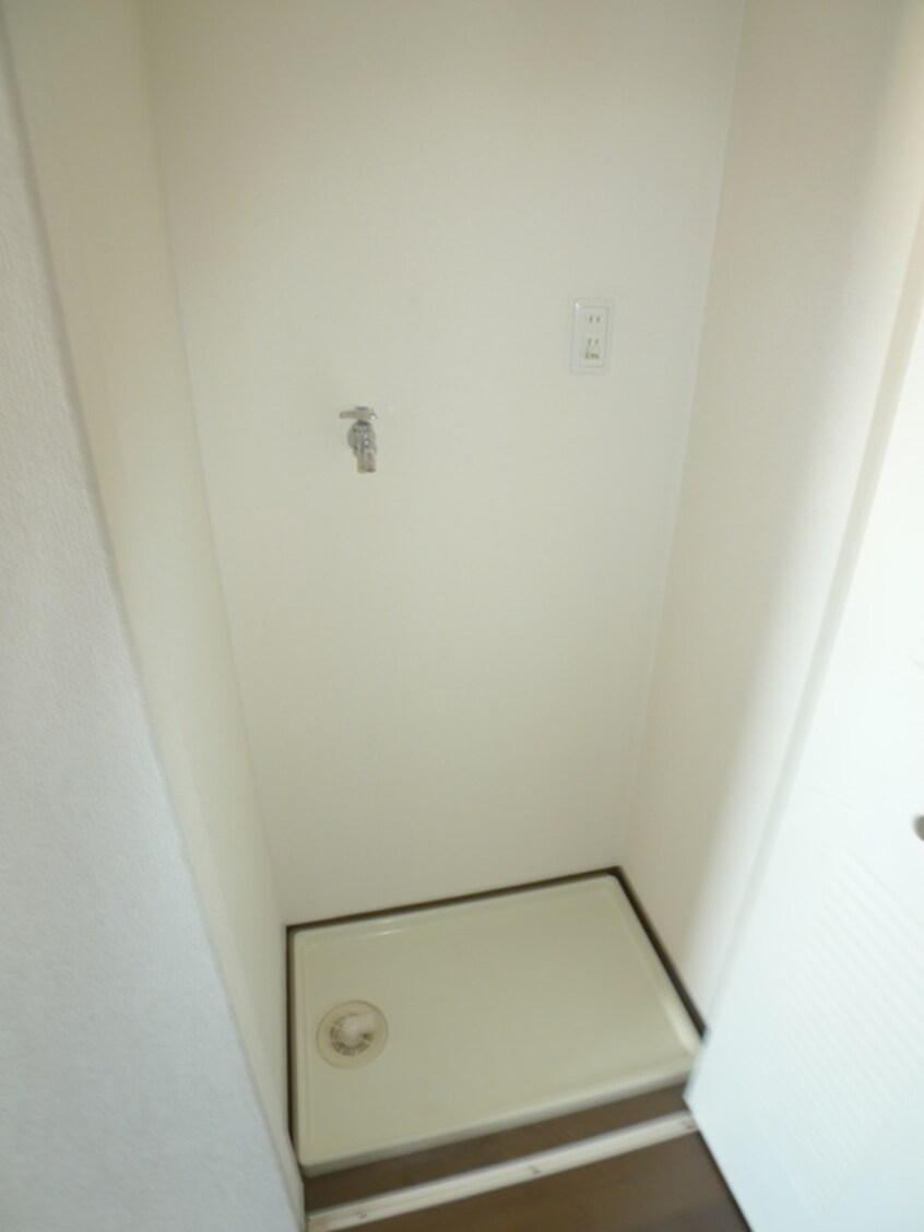 洗濯機置場 ライオンズマンション千葉東
