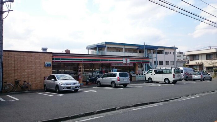 セブンイレブン 横浜川和町店(コンビニ)まで478m アルンディナリアＣ