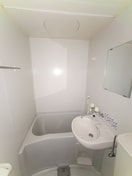 バス／シャワールーム等 ニアサイド