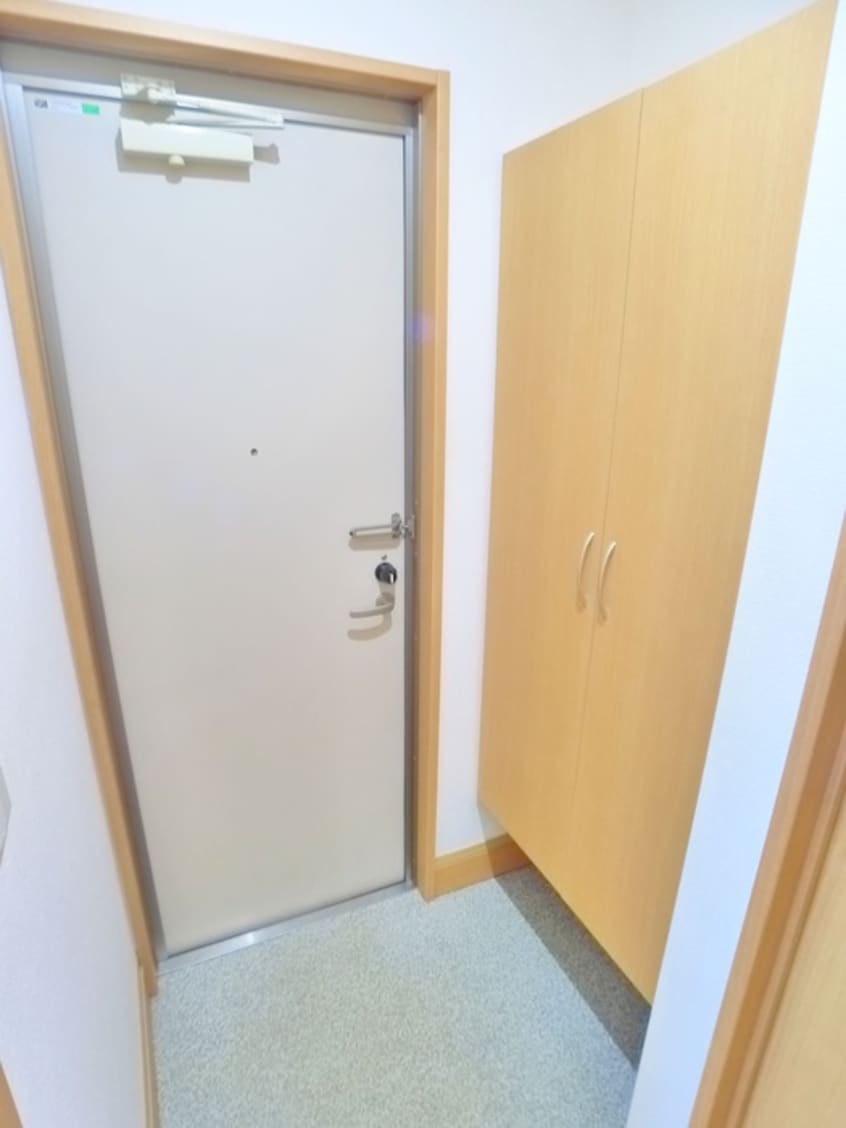 玄関 メゾンヴェール徳住