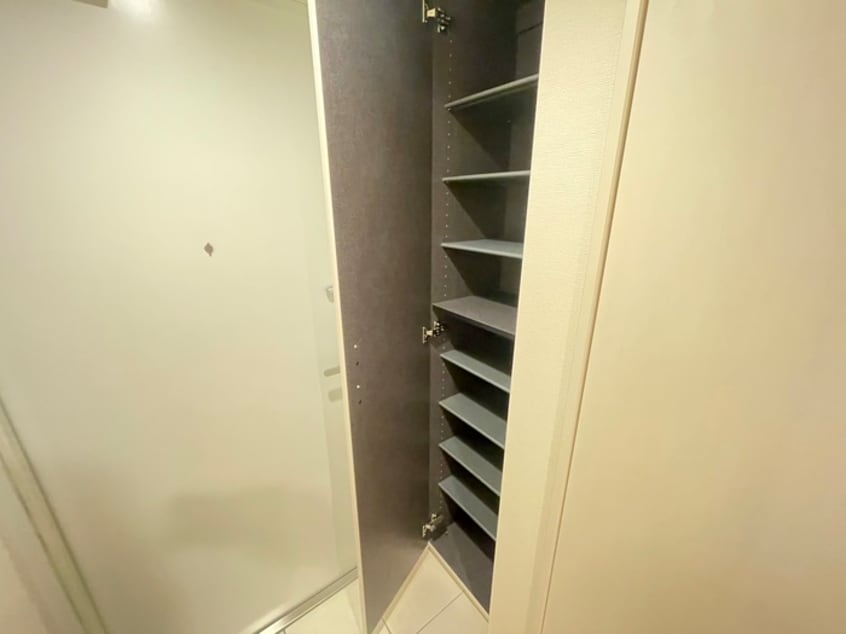 靴箱 ＣＲＥＡＴＩＦ池袋