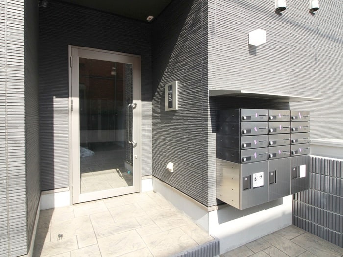 エントランス部分 エテルナ谷塚