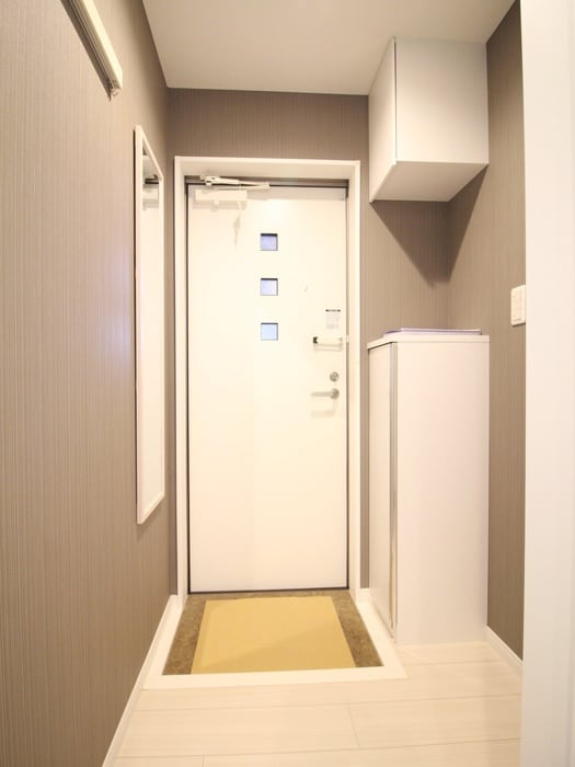 玄関 エテルナ谷塚