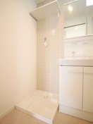 洗濯機置場 エテルナ谷塚