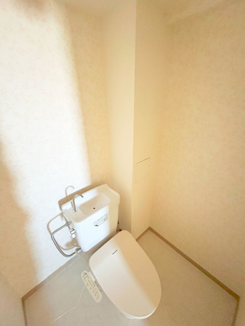 トイレ 新井マンション