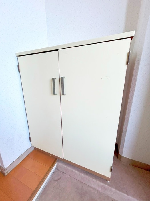 靴箱 新井マンション