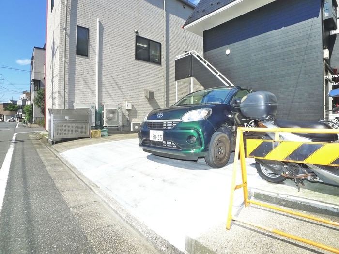 駐車場 ブルーメアライ36B棟