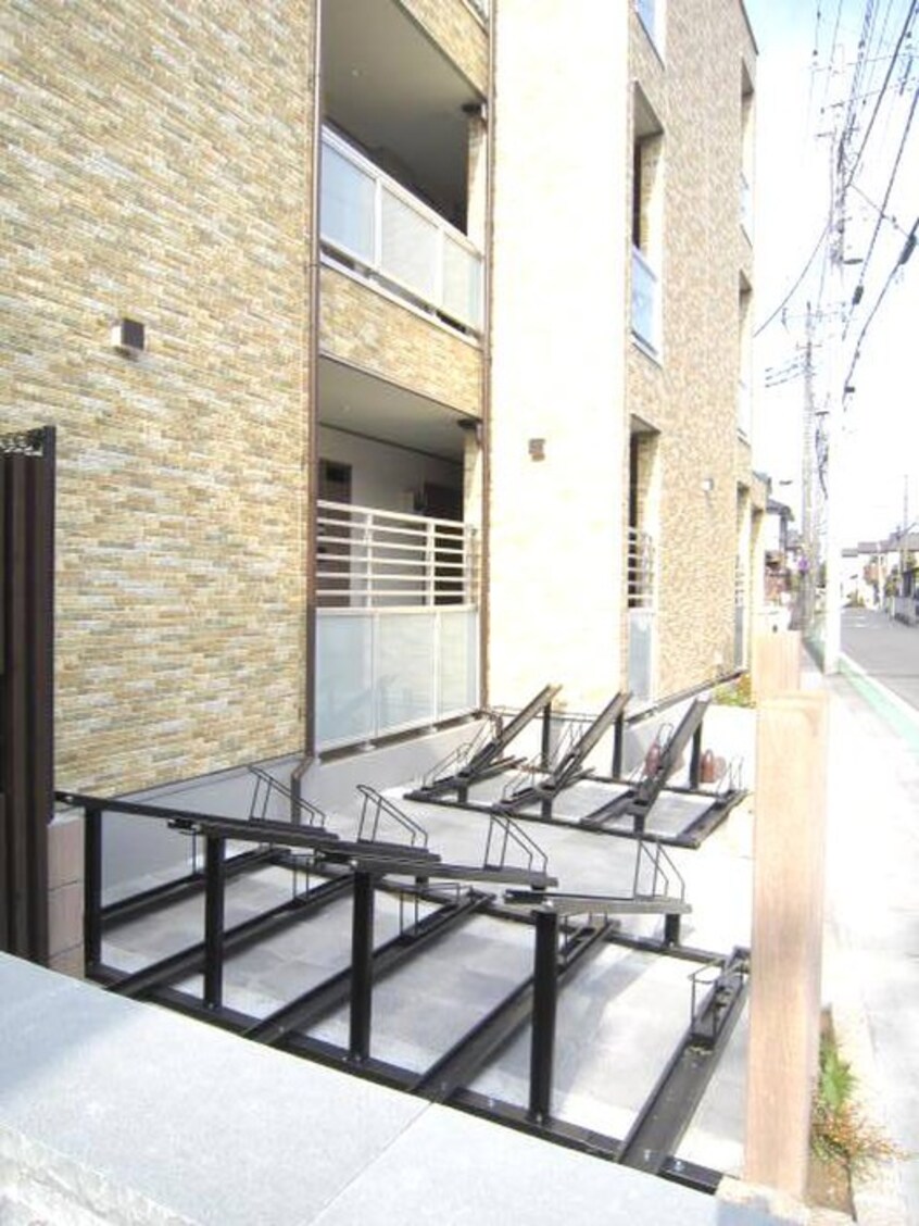 駐輪場 ｸﾞﾚｲｽ北戸田