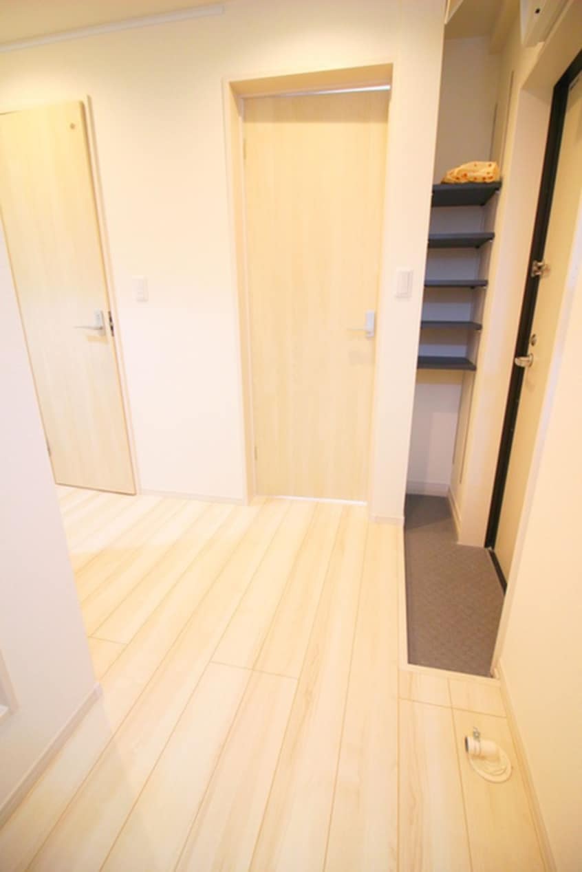 玄関 レバンテ並木