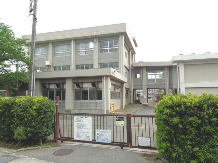 北下浦小学校(小学校)まで572m サンテラス長沢（1-B）