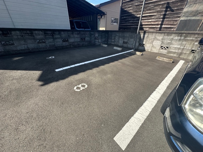 駐車場 Grand　View万願寺