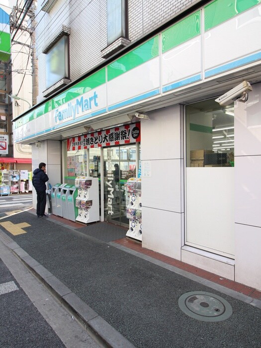 ファミリーマート 栄屋石川台店(コンビニ)まで310m パレ・ド－ル石川台(504)