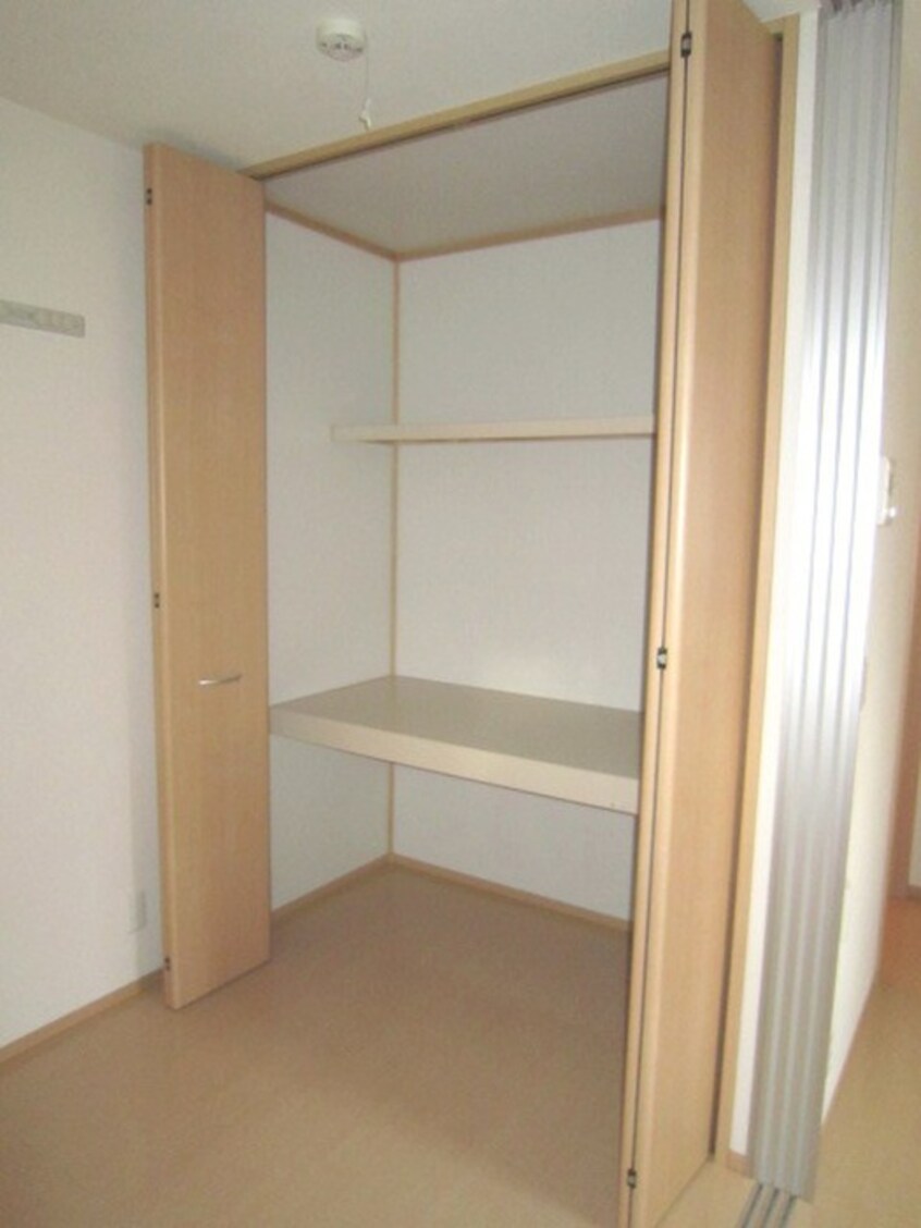 居室 サウスコト－