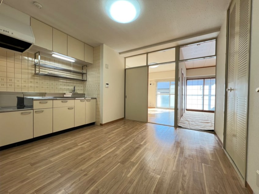 居室 カ－サ東山