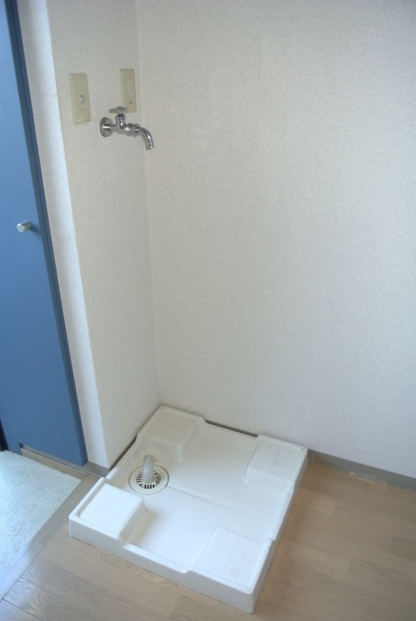 洗濯機置場 セレ六月