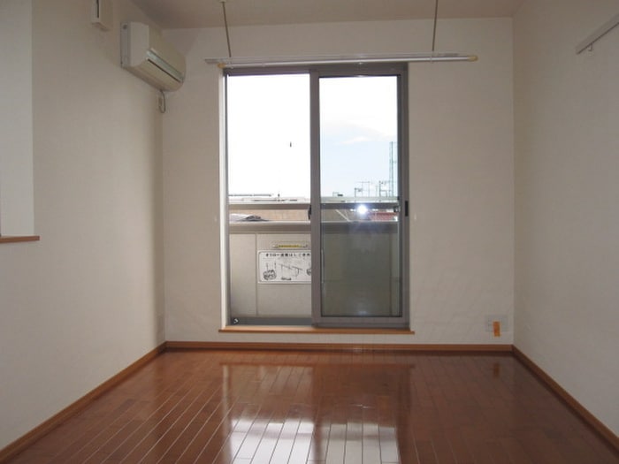 居室 コンフォ－ル八幡山Ａ棟