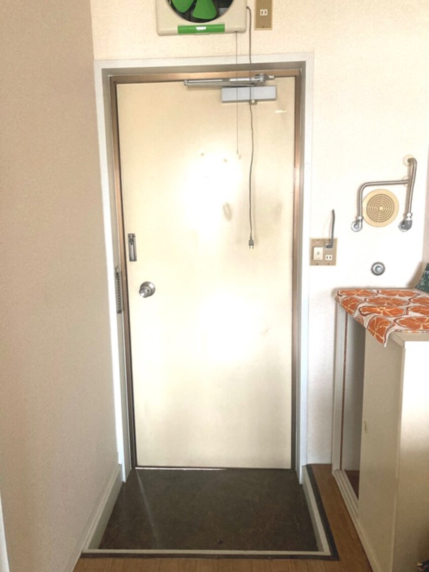 玄関 ファミールヨシザワ